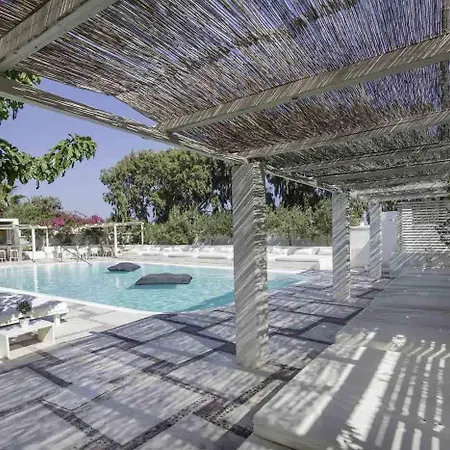 ホテル 28 Kamári